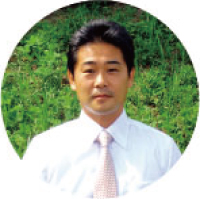 代表 松土仁 代表 松土仁